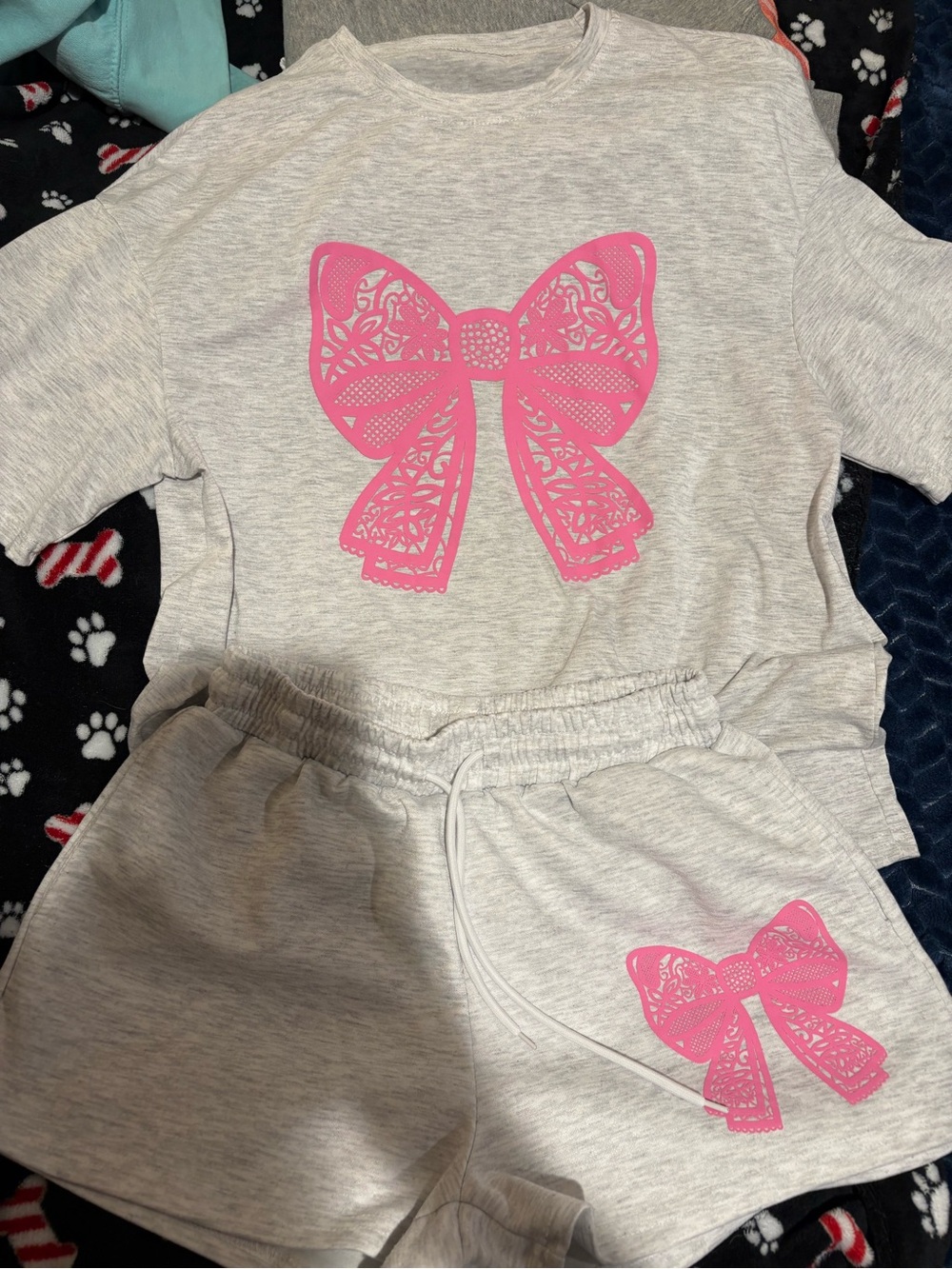 SHEIN Light Gray Short Sleeve Tee and Shorts Set with Pink Bow